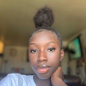 Meet your Posher, Haja